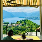 Le Palm House Has Two Bedrooms With The Breathtaking View Over Dom wakacyjny *