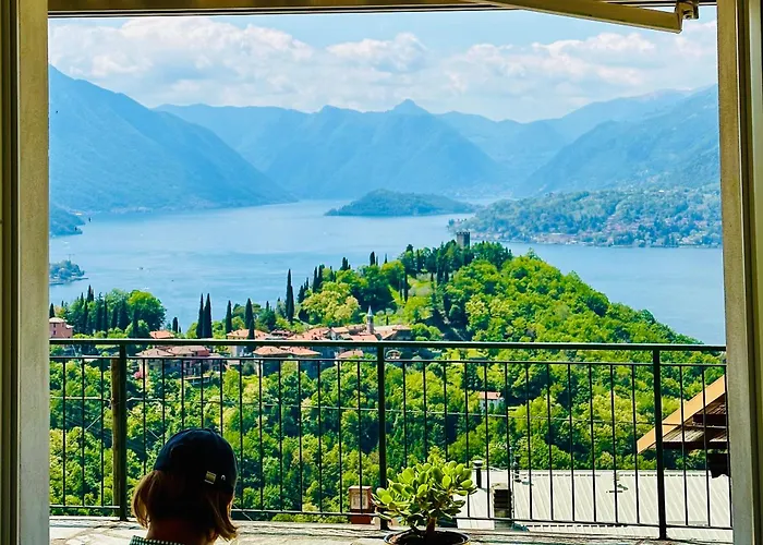 Le Palm House Has Two Bedrooms With The Breathtaking View Over Vakantiehuis *