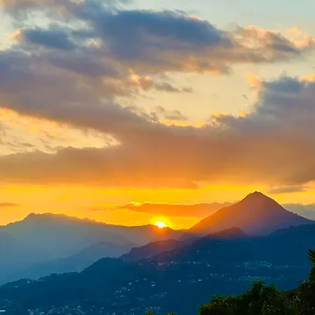 Feriehus Le Palm House Has Two Bedrooms With The Breathtaking View Over Perledo