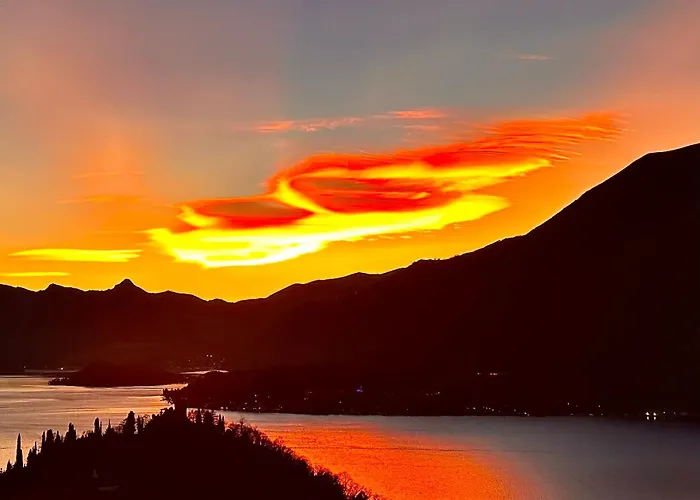 Hébergement de vacances Le Palm House Has Two Bedrooms With The Breathtaking View Over *