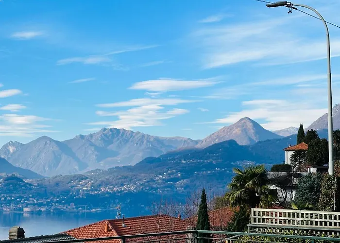 Le Palm House Has Two Bedrooms With The Breathtaking View Over * Perledo